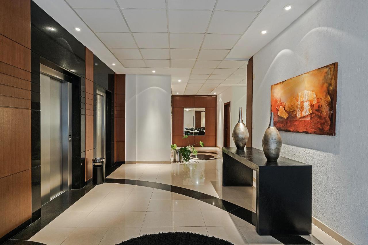 Astron Ponta Grossa Plaza By Nobile Hotel Bagian luar foto
