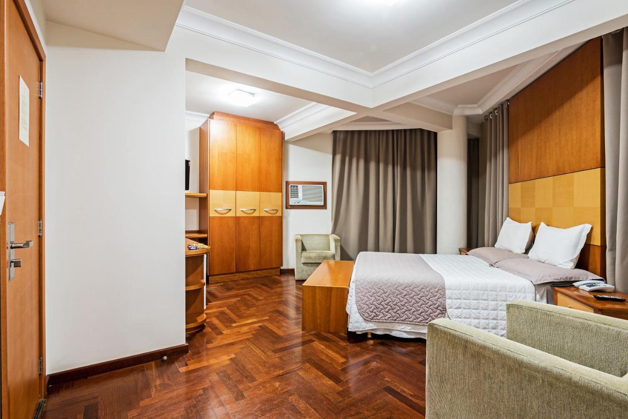 Astron Ponta Grossa Plaza By Nobile Hotel Bagian luar foto