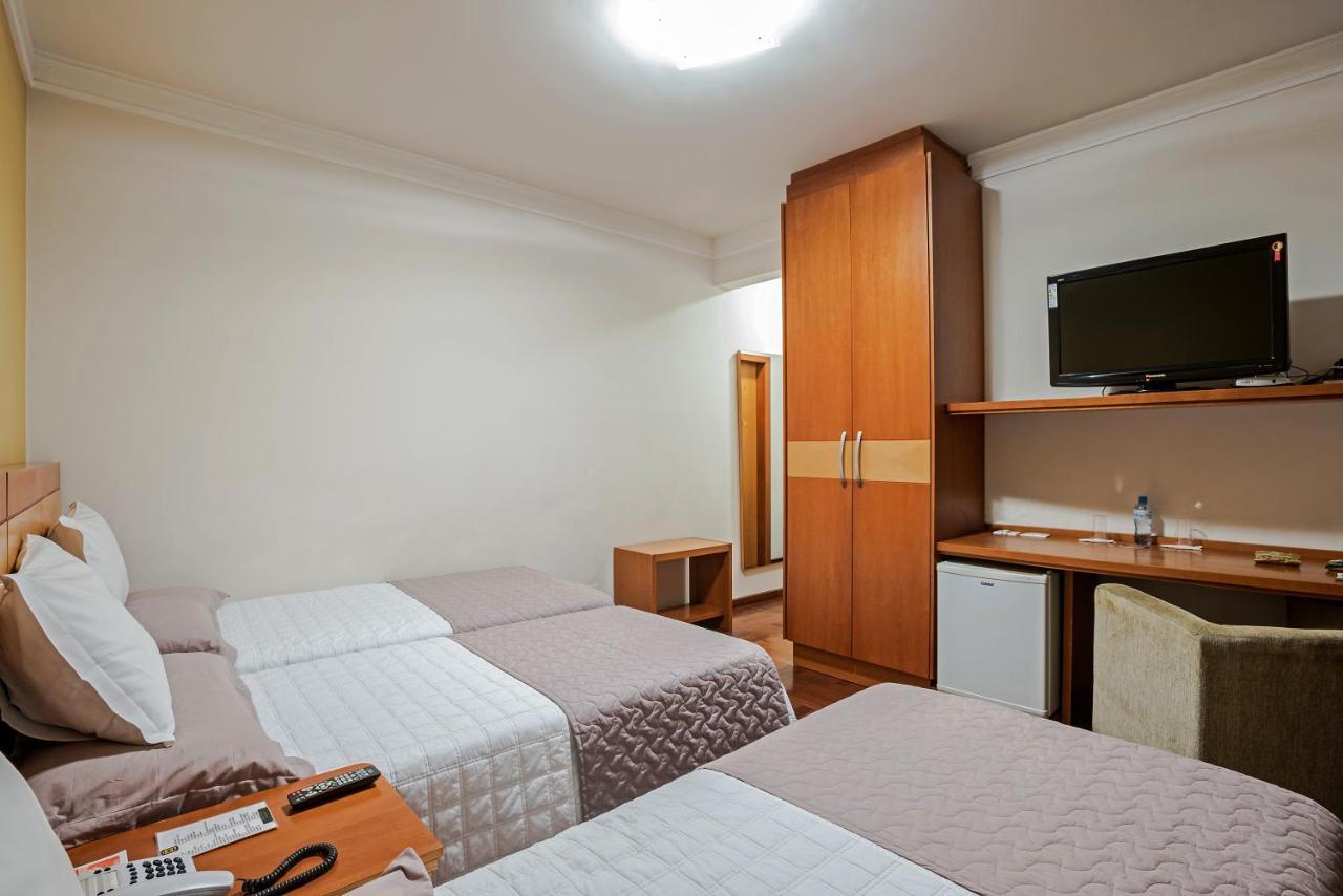 Astron Ponta Grossa Plaza By Nobile Hotel Bagian luar foto