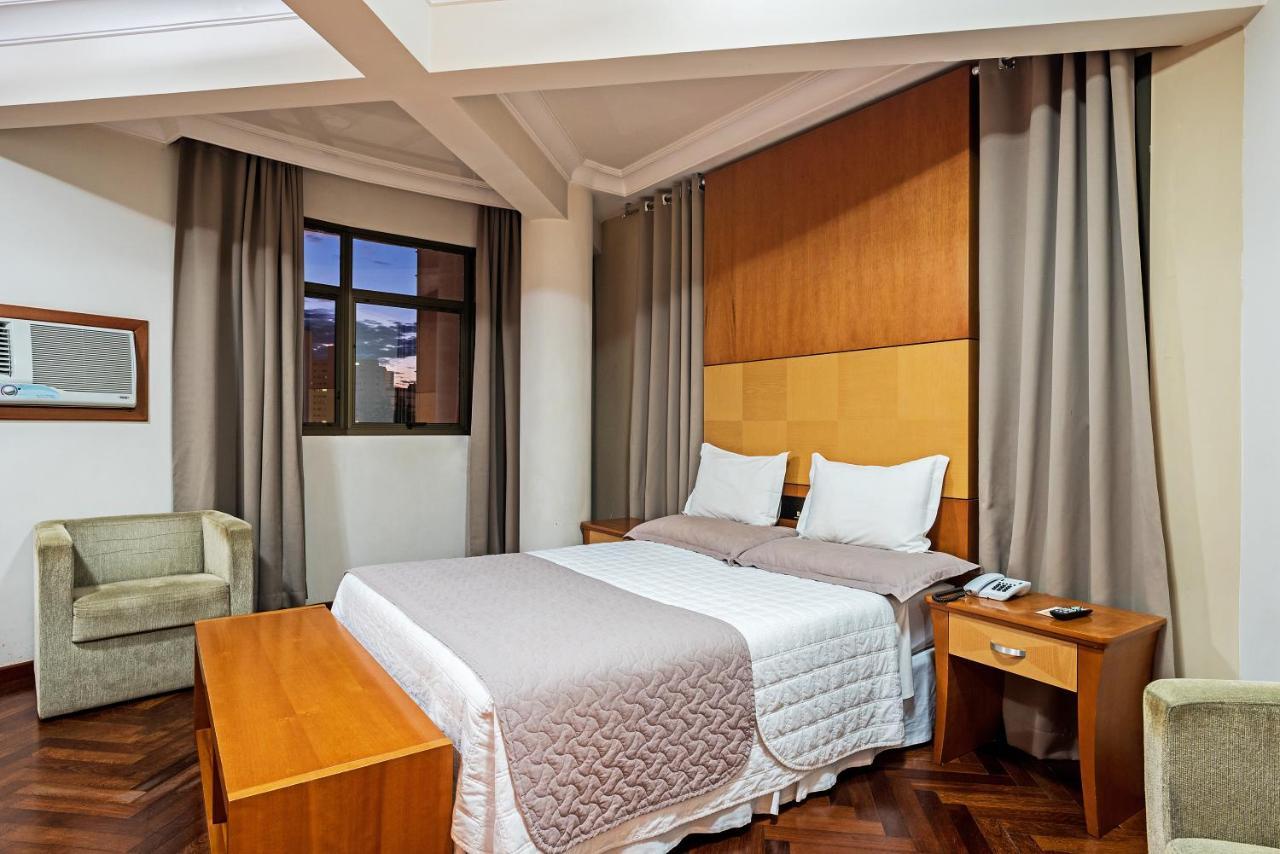 Astron Ponta Grossa Plaza By Nobile Hotel Bagian luar foto